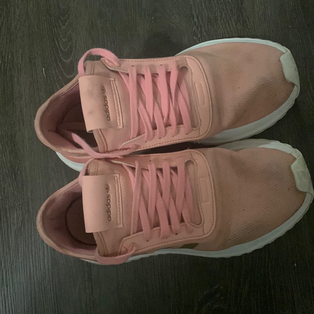Shoes 7 , 7.5